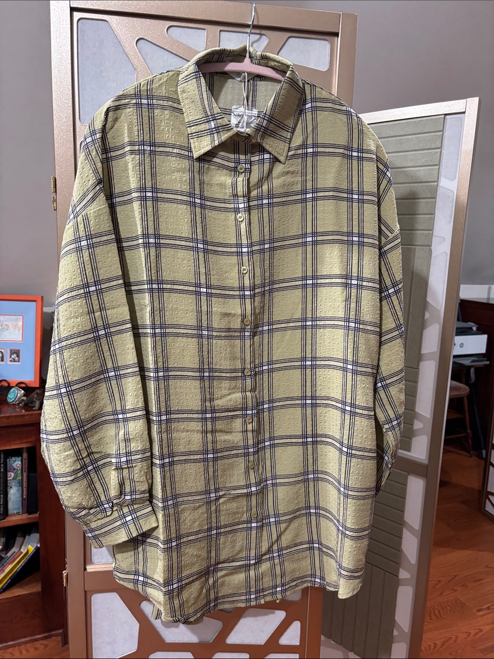 Woven Plaid Button-Up Blouse in Olive Green